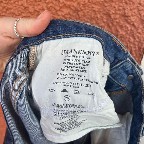 Blankk NYC Ruffled Cropped Straight-Leg Jeans in Good Call Size 25 - Picture 4 of 5